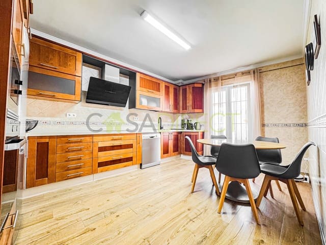 3 slaapkamer Villa te huur in Frigiliana met zwembad - € 1.750 (Ref: 9393255)