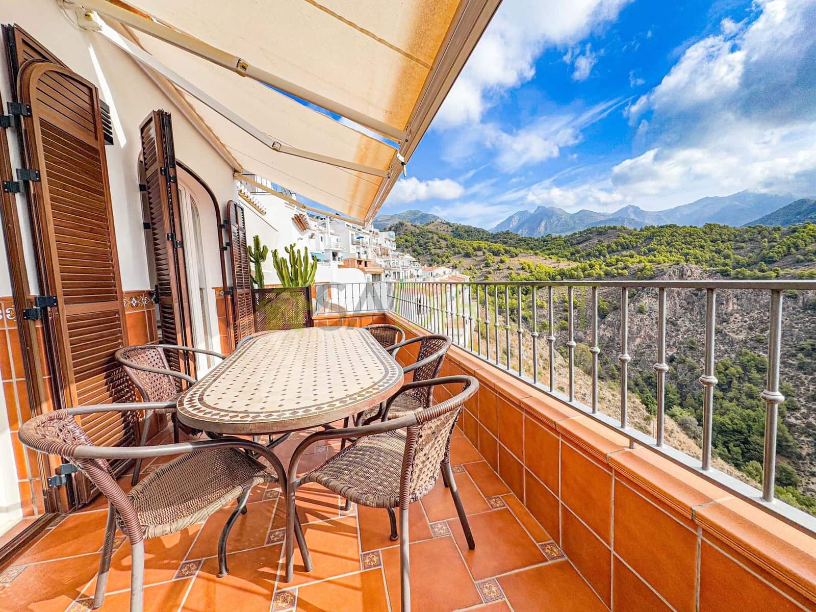 3 soveværelse Villa til leje i Frigiliana med swimmingpool - € 1.750 (Ref: 9393255)