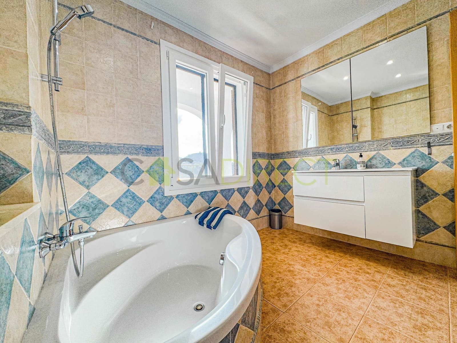 3 soveværelse Villa til leje i Frigiliana med swimmingpool - € 1.750 (Ref: 9393255)