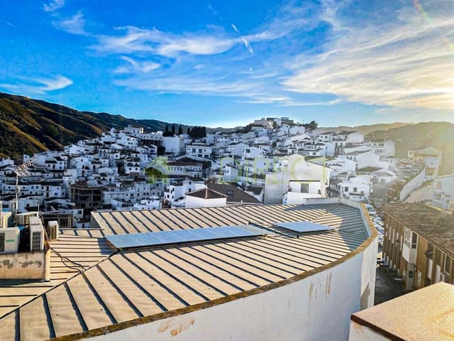 3 bedroom Semi-detached Villa for rent in Almáchar - € 900 (Ref: 9400397)