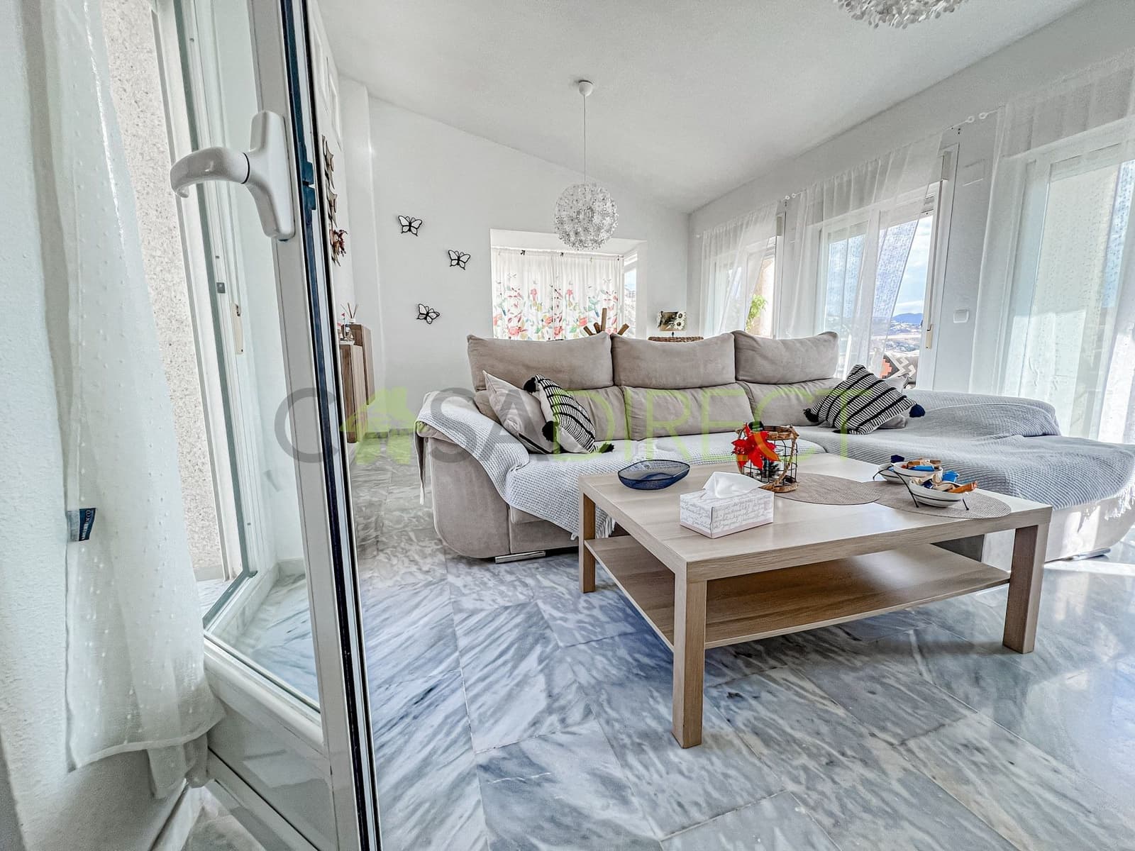 4 makuuhuone Huvila myytävänä paikassa La Herradura mukana uima-altaan 
autotalli - 695 000 € (Ref: 9400398)