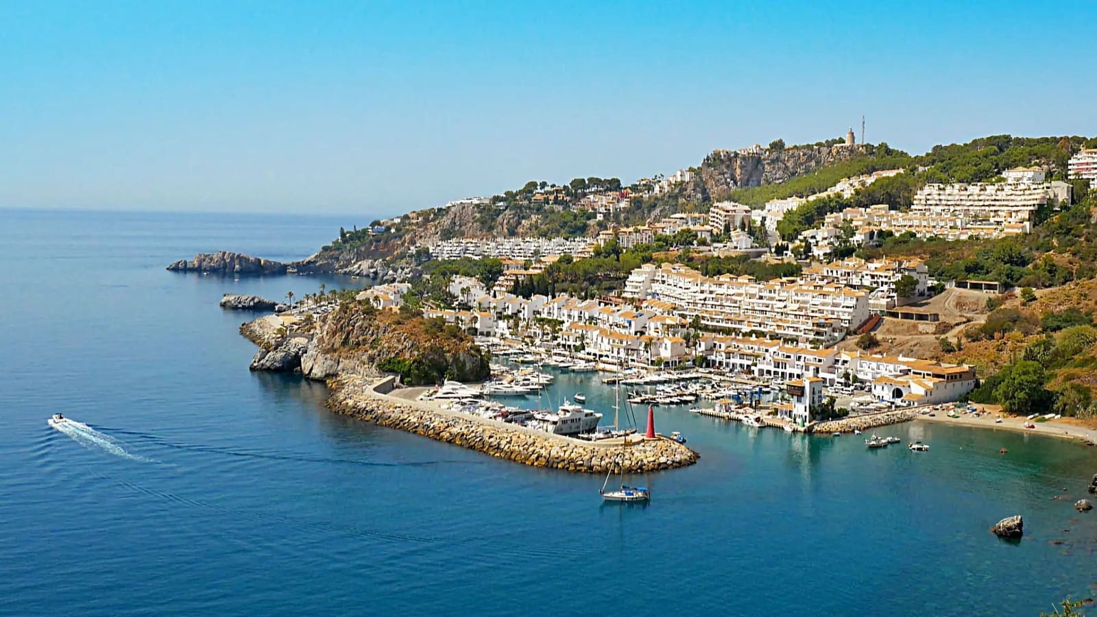 4 makuuhuone Huvila myytävänä paikassa La Herradura mukana uima-altaan 
autotalli - 695 000 € (Ref: 9400398)