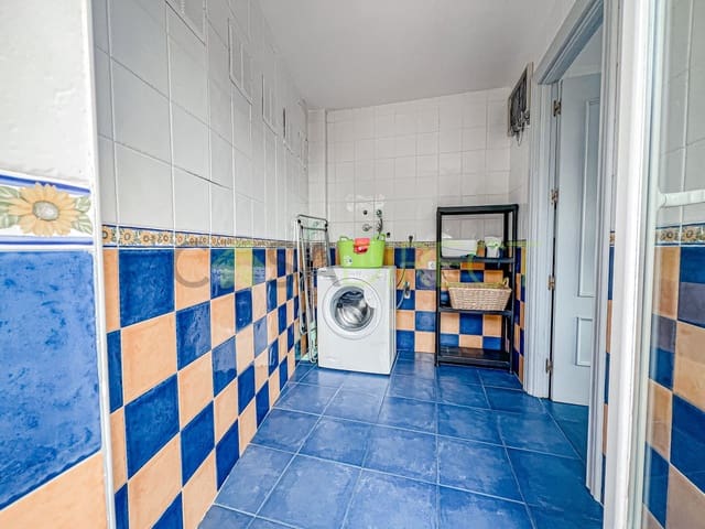 4 sovrum Villa till salu i La Herradura, Almuñécar med pool garage - 695 000 € (Ref: 9400398)