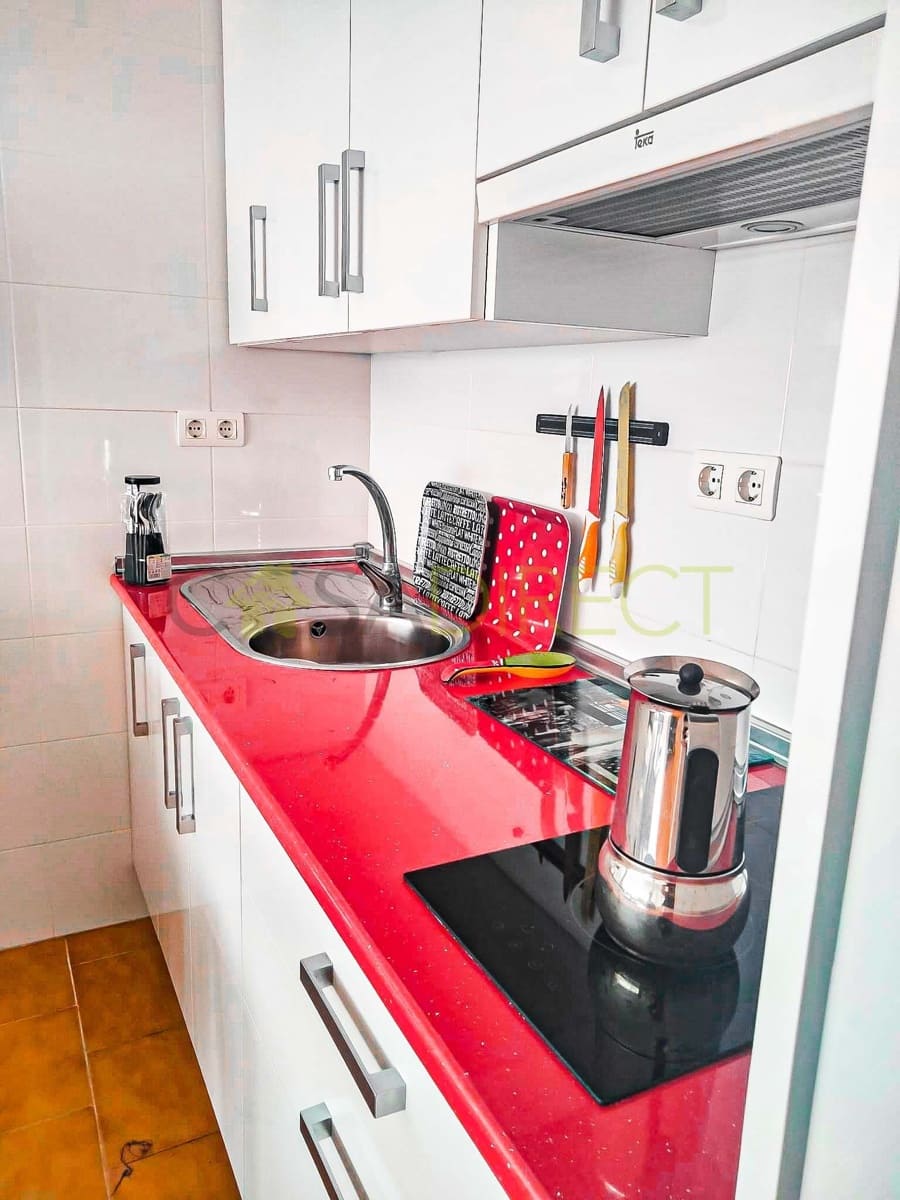 2 bedroom Apartment for rent in Almunecar with pool - € 980 (Ref: 9410606)