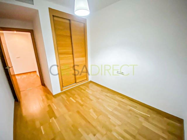 3 bedroom Flat for rent in Málaga city with pool garage - € 1,800 (Ref: 9410608)