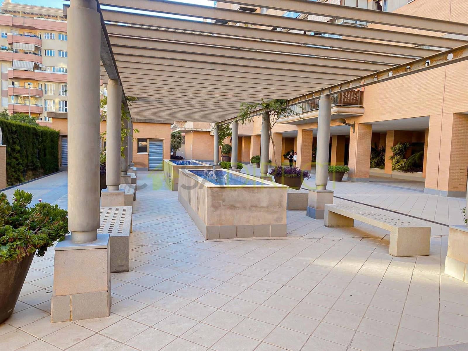 3 sypialnia Mieszkanie do wynajęcia w Miasto Malaga z basenem garażem - 1 800 € (Ref: 9410608)