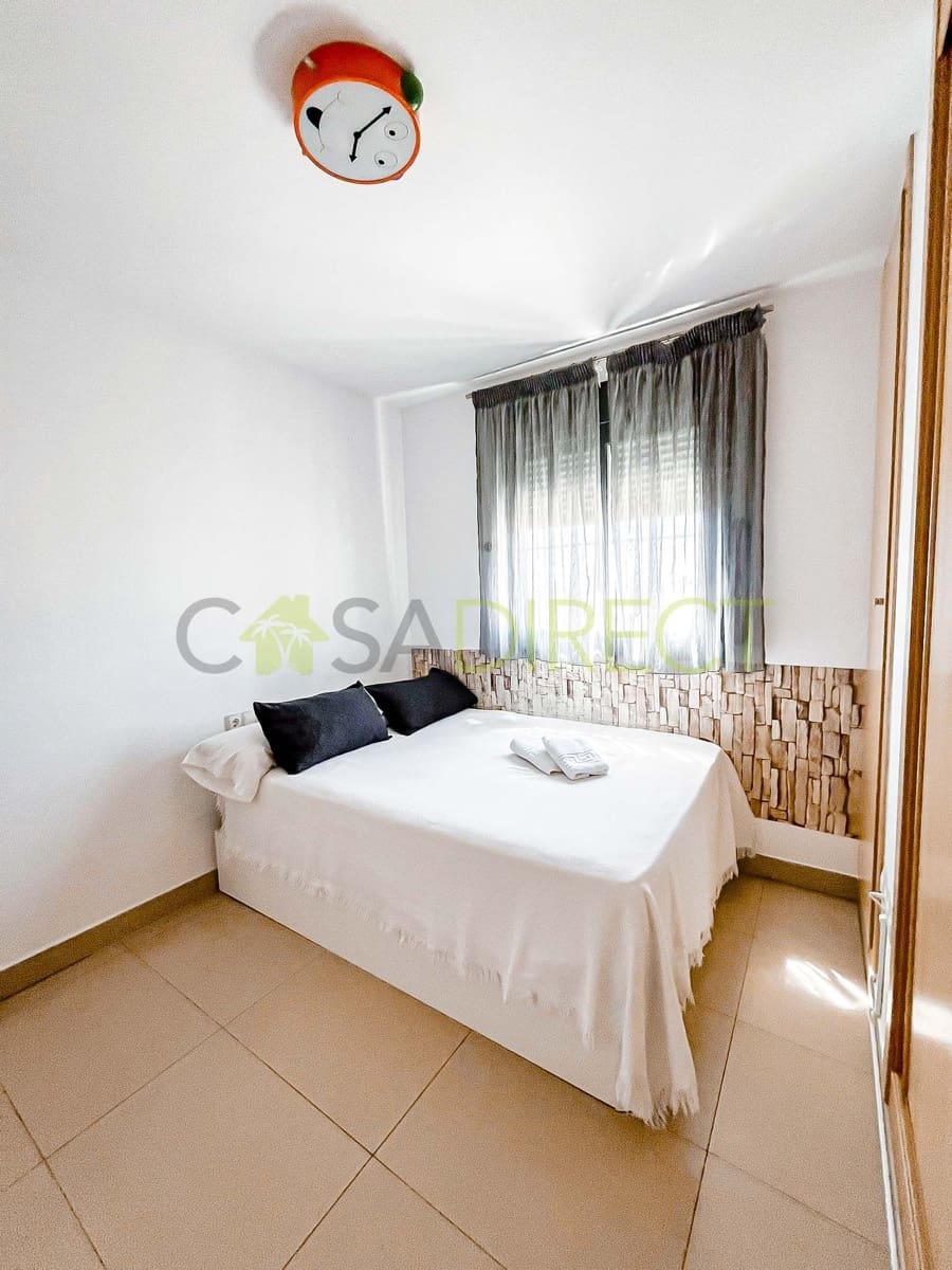 2 bedroom Penthouse for rent in Nerja - € 1,200 (Ref: 9421902)