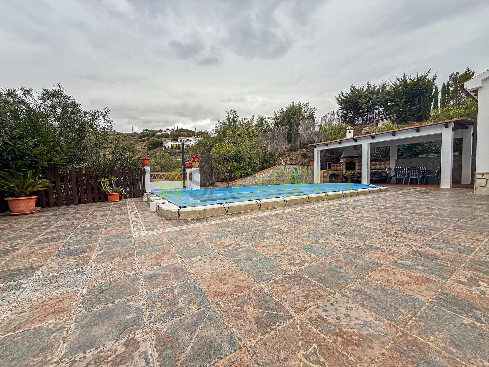 3 sypialnia Finka/Dom wiejski do wynajęcia w Canillas de Albaida z basenem garażem - 1 400 € (Ref: 9429420)