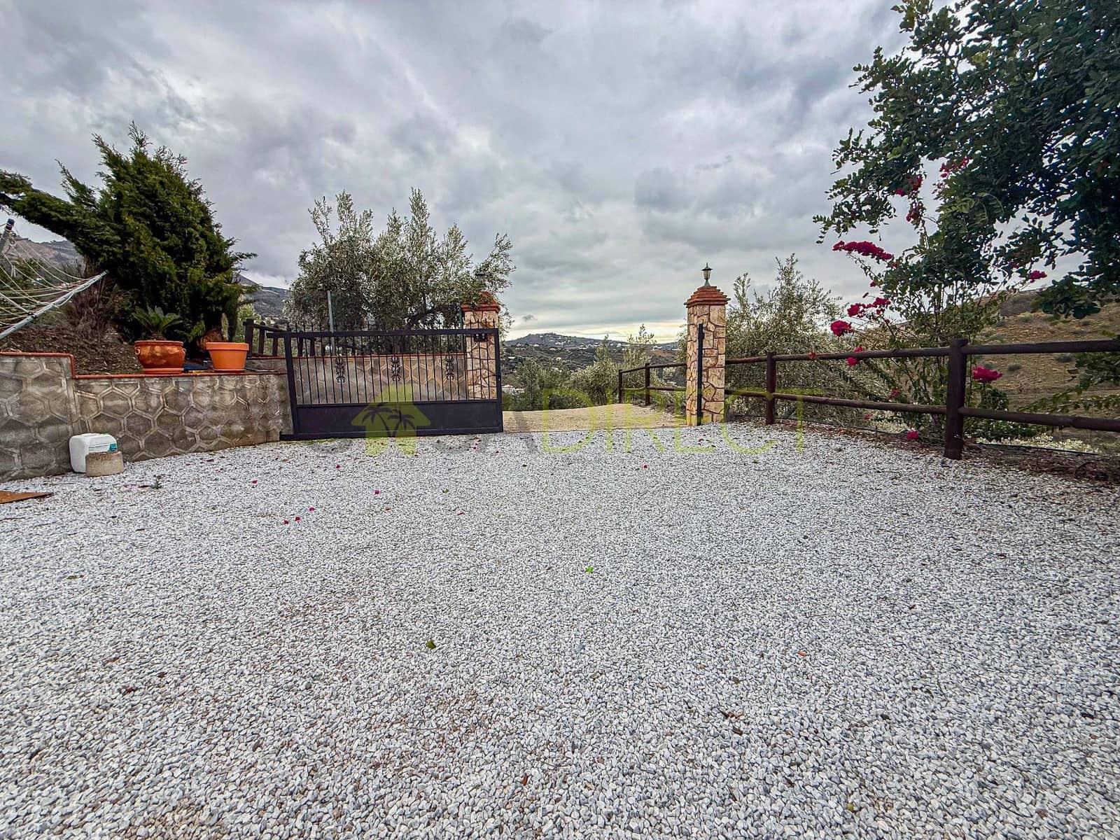 3 sypialnia Finka/Dom wiejski do wynajęcia w Canillas de Albaida z basenem garażem - 1 400 € (Ref: 9429420)