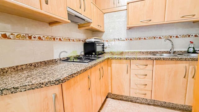 2 sovrum Lägenhet att hyra i Iznate - 750 € (Ref: 9436731)