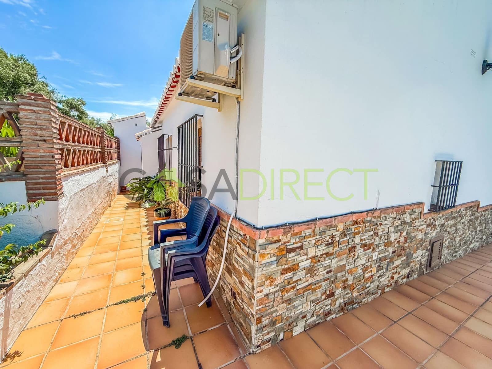 3 bedroom Villa for rent in Frigiliana with pool garage - € 1,600 (Ref: 9436732)