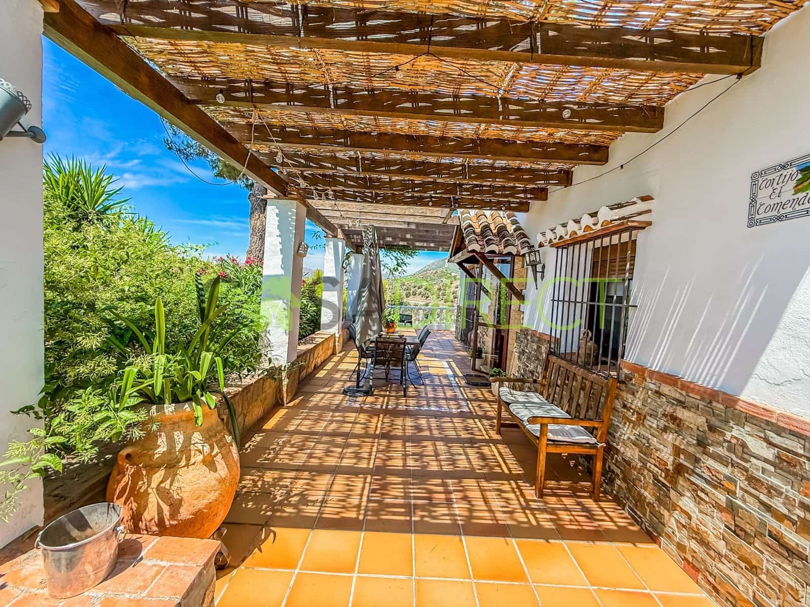 3 bedroom Villa for rent in Frigiliana with pool garage - € 1,600 (Ref: 9436732)