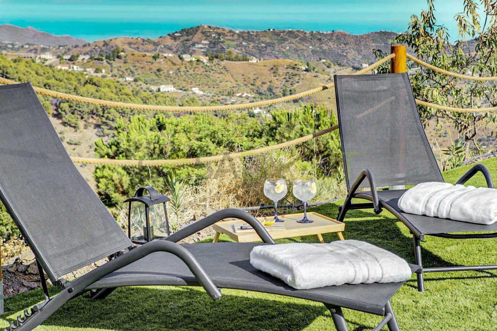 1 bedroom Flat for rent in Competa with pool garage - € 975 (Ref: 9445846)