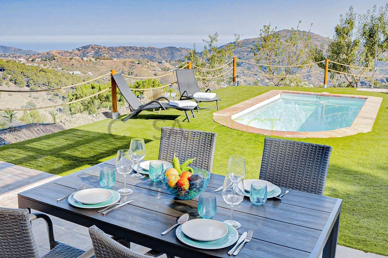 1 bedroom Flat for rent in Competa with pool garage - € 975 (Ref: 9445846)