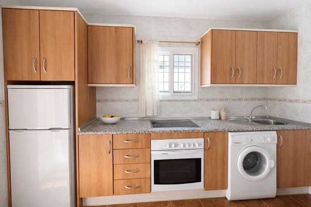 Chalet de 4 habitaciones en Torrox en venta - 250.000 € (Ref: 9448711)