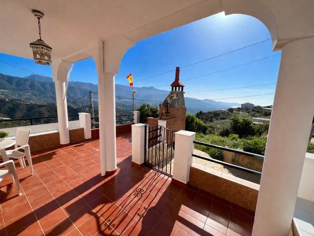 Chalet de 4 habitaciones en Torrox en venta - 250.000 € (Ref: 9448711)