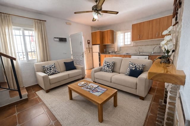 Chalet de 4 habitaciones en Torrox en venta - 250.000 € (Ref: 9448711)