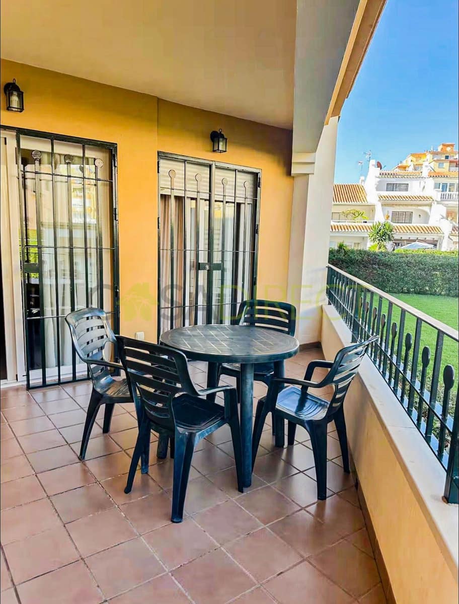 3 soveværelse Lejlighed til leje i Torrox-Costa med swimmingpool garage - € 1.080 (Ref: 9448712)