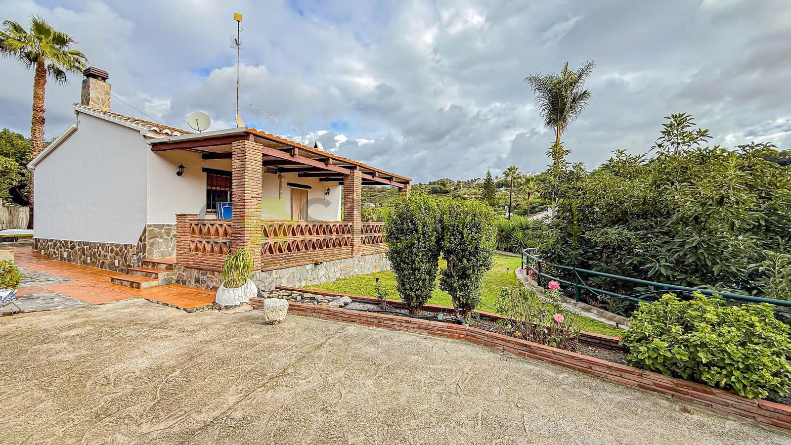 2 Zimmer Finca/Landgut zu verkaufen in Frigiliana mit Pool Garage - 365.000 € (Ref: 9465224)
