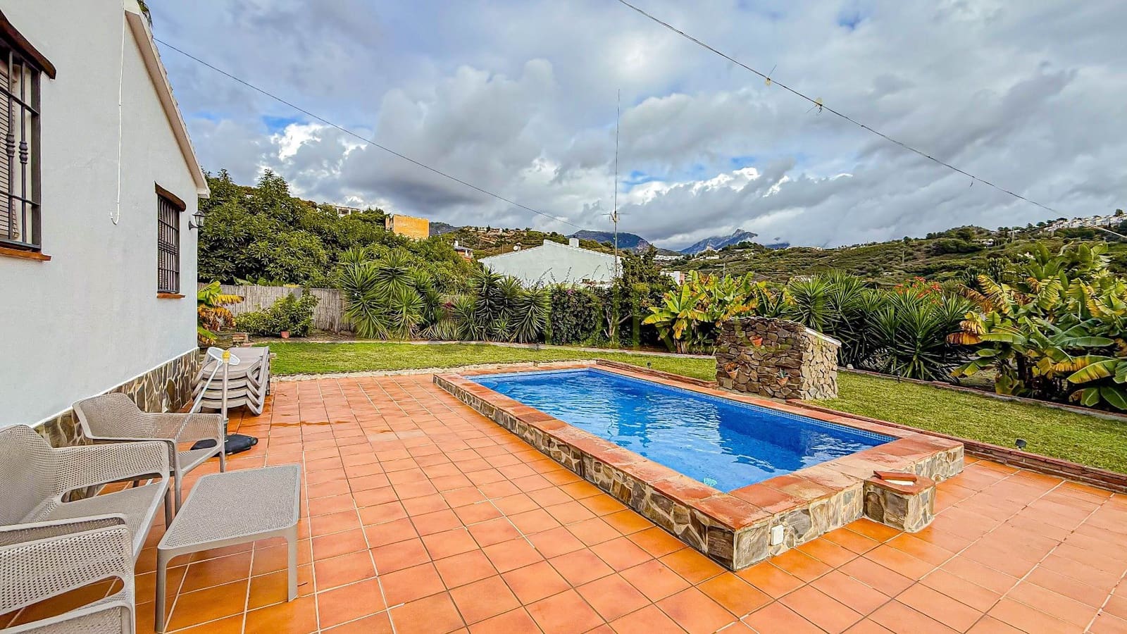 2 Zimmer Finca/Landgut zu verkaufen in Frigiliana mit Pool Garage - 365.000 € (Ref: 9465224)
