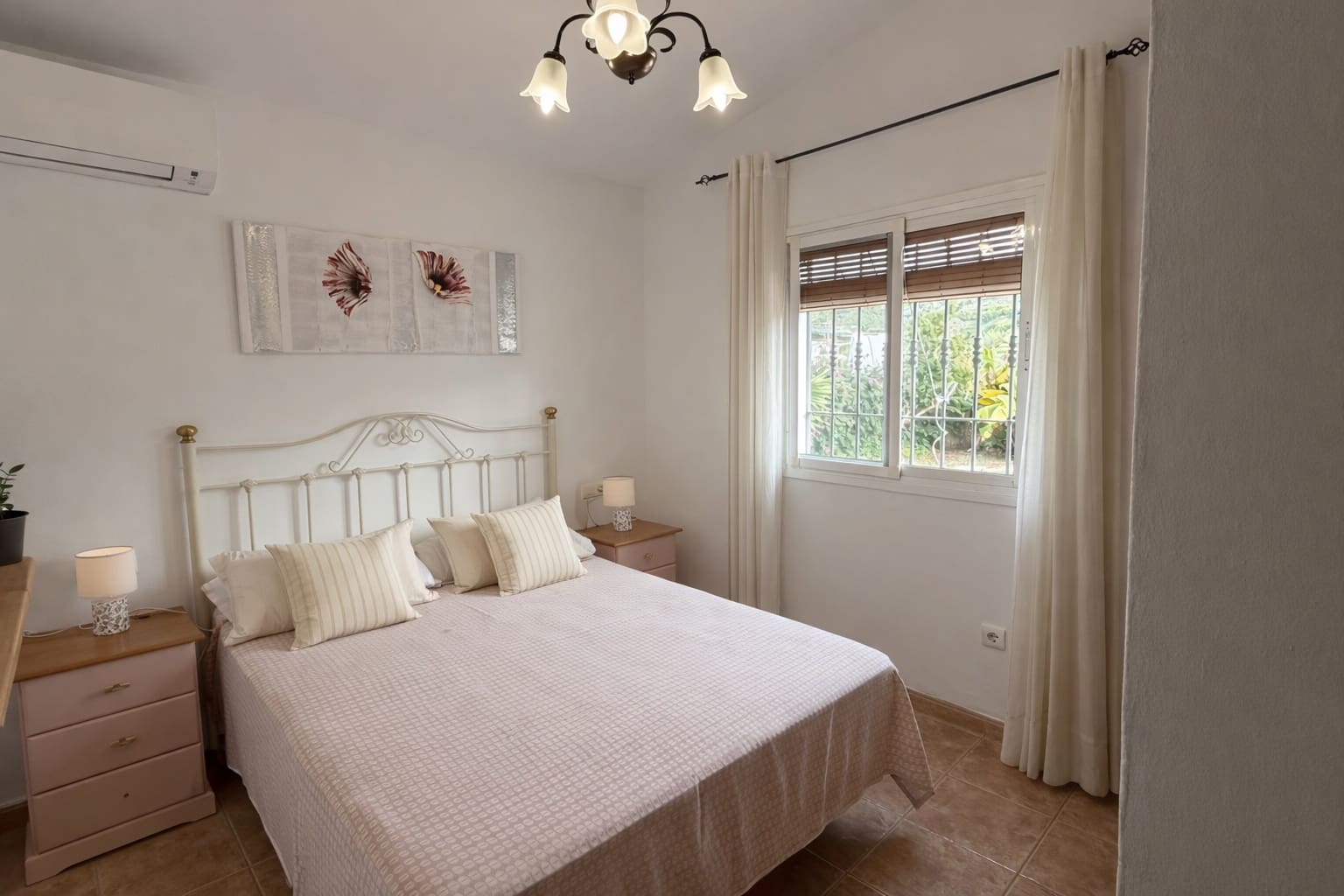 2 sypialnia Finka/Dom wiejski na sprzedaż w Frigiliana z basenem garażem - 365 000 € (Ref: 9465224)