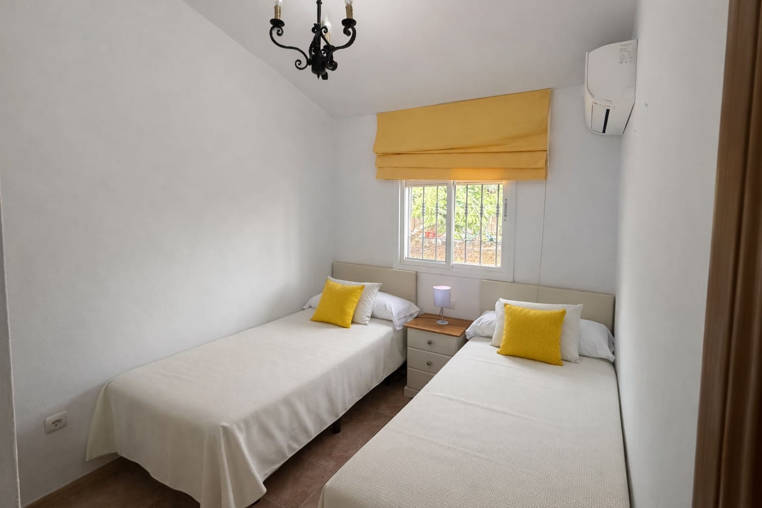 2 sypialnia Finka/Dom wiejski na sprzedaż w Frigiliana z basenem garażem - 365 000 € (Ref: 9465224)