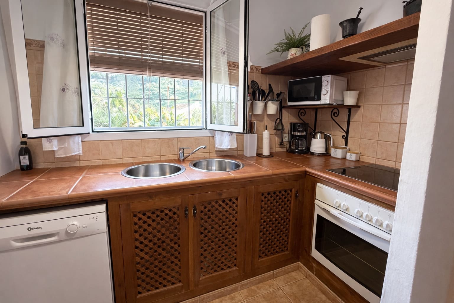 2 sypialnia Finka/Dom wiejski na sprzedaż w Frigiliana z basenem garażem - 365 000 € (Ref: 9465224)