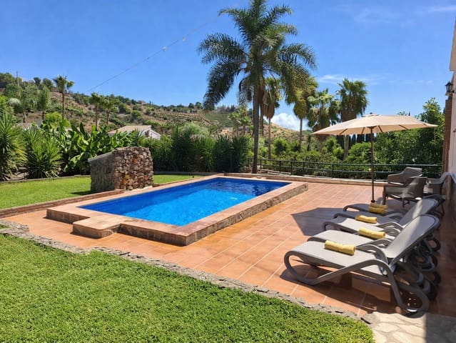 2 slaapkamer Finca/Landhuis te koop in Frigiliana met zwembad garage - € 365.000 (Ref: 9465224)