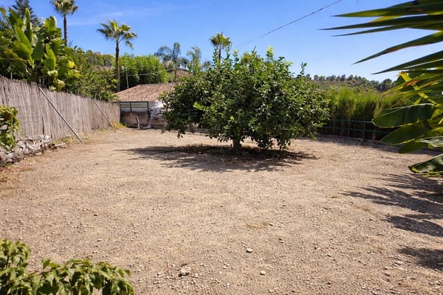 2 slaapkamer Finca/Landhuis te koop in Frigiliana met zwembad garage - € 365.000 (Ref: 9465224)