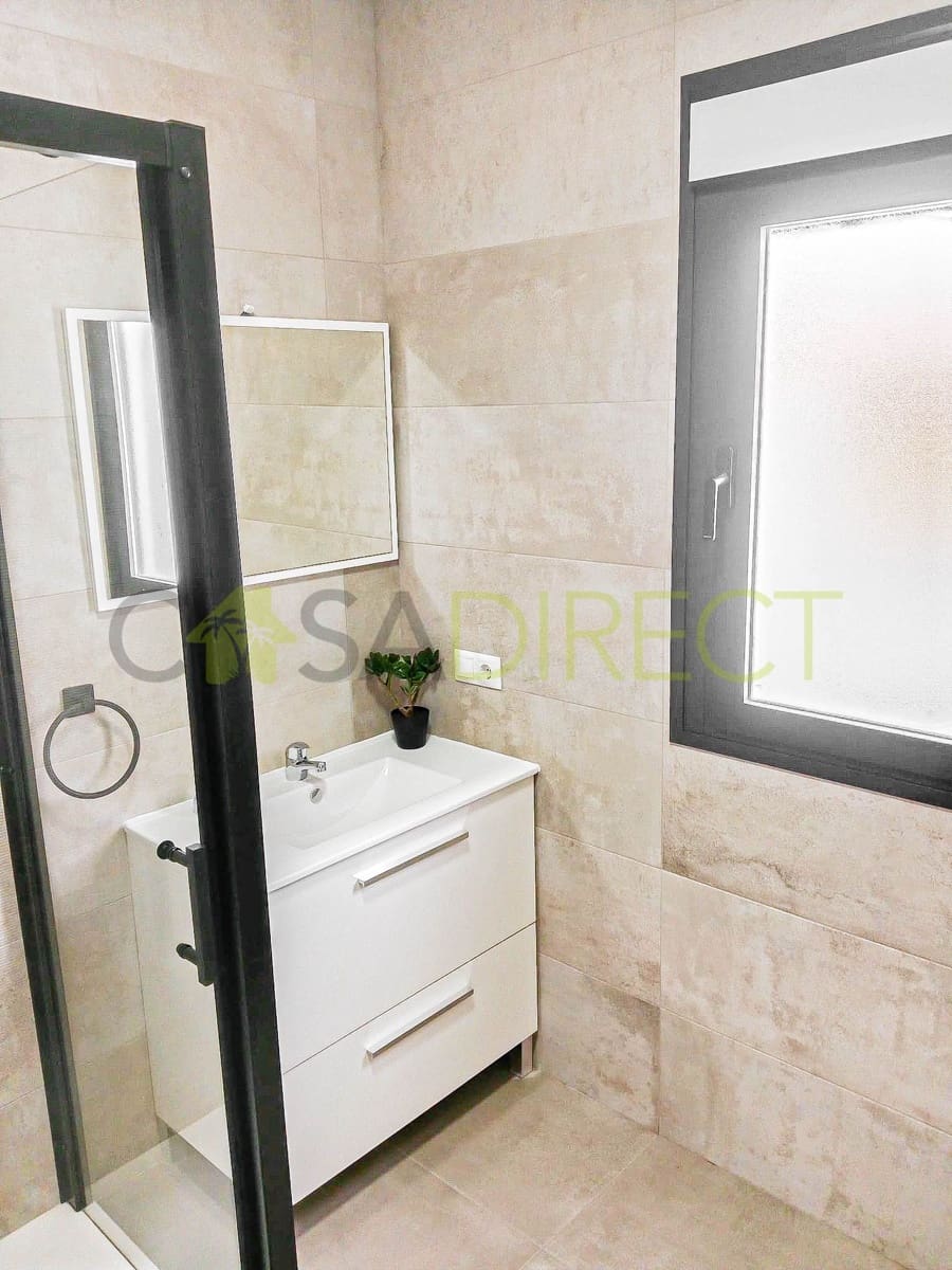 Casa de 3 habitaciones en Colmenar en alquiler con garaje - 1.200 € (Ref: 9470802)