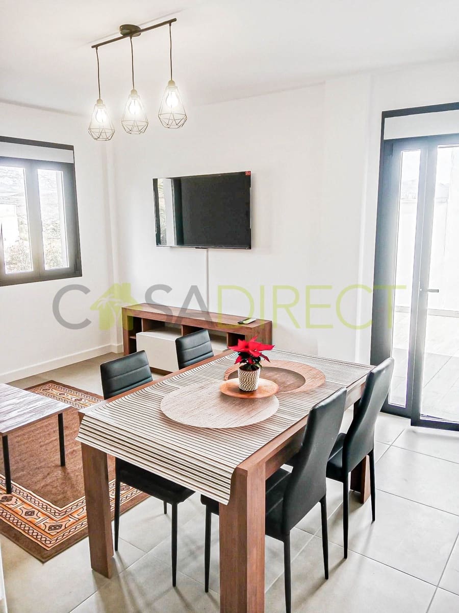 Casa de 3 habitaciones en Colmenar en alquiler con garaje - 1.200 € (Ref: 9470802)