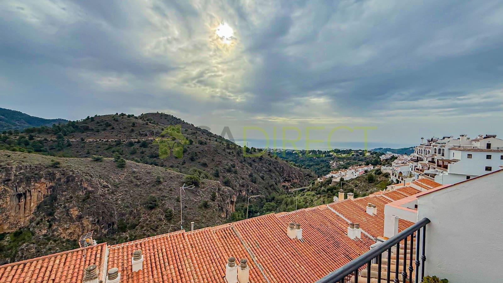 1 bedroom Flat for rent in Frigiliana with pool - € 750 (Ref: 9485544)