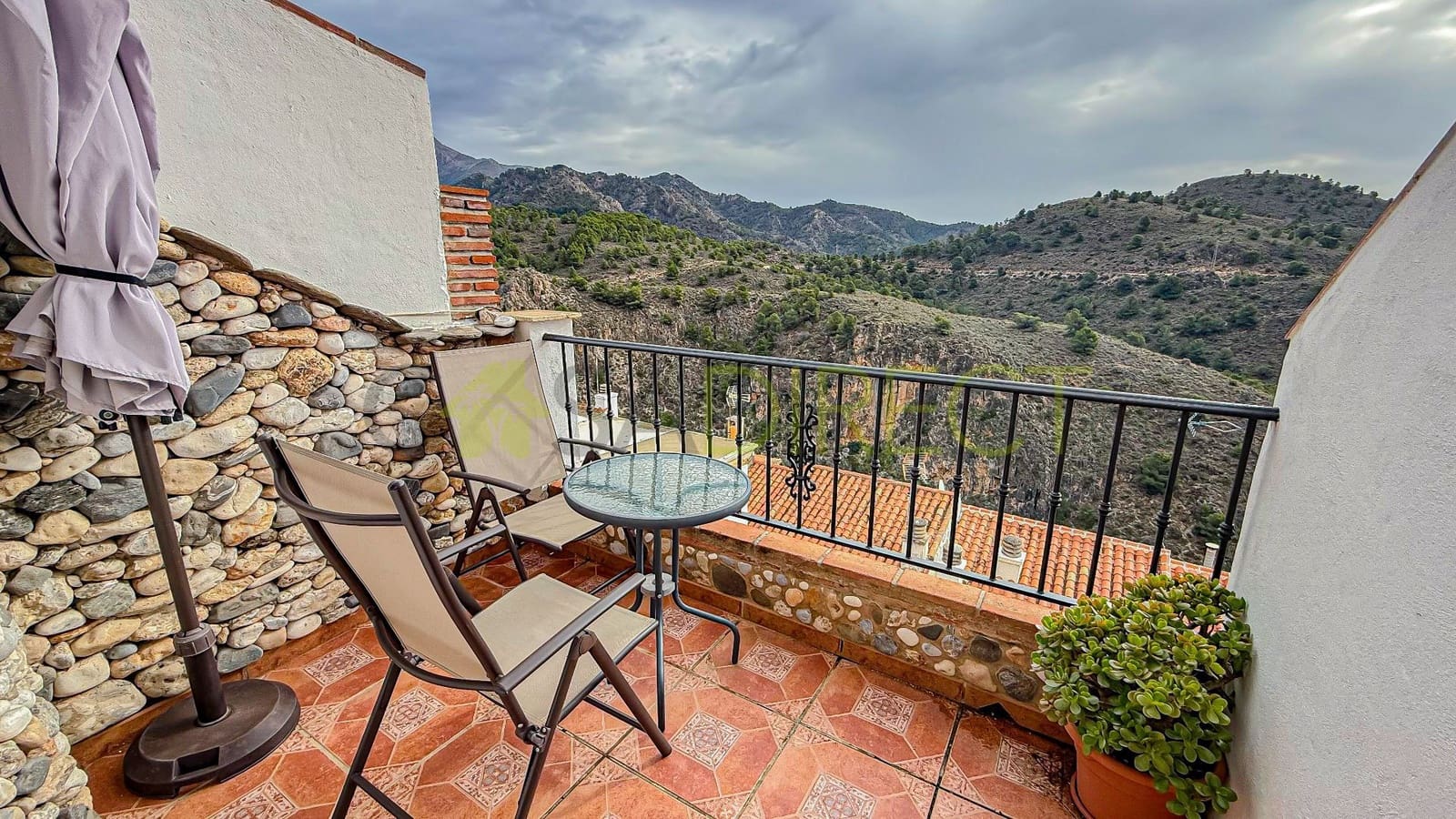 1 bedroom Flat for rent in Frigiliana with pool - € 750 (Ref: 9485544)