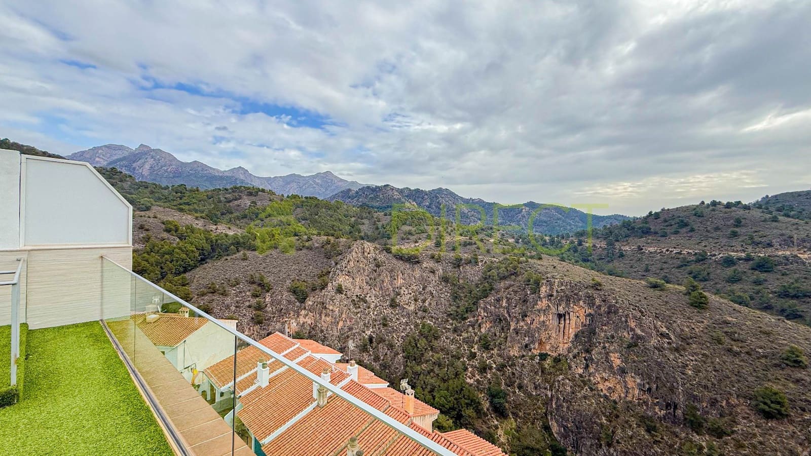 1 bedroom Flat for rent in Frigiliana with pool - € 750 (Ref: 9485544)