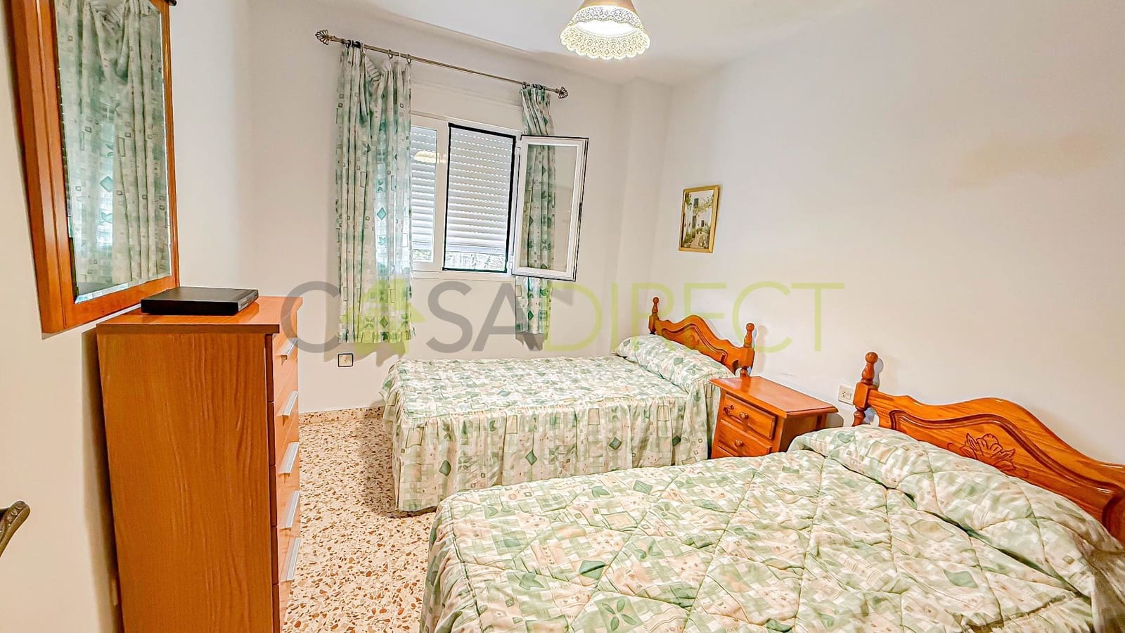3 bedroom Flat for rent in Frigiliana with garage - € 1,000 (Ref: 9485545)
