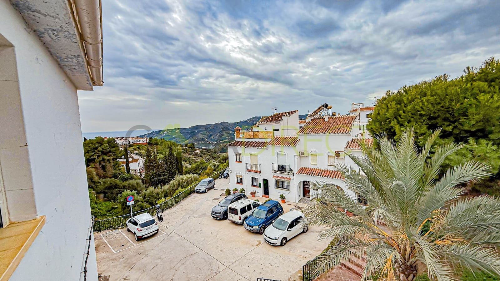 3 bedroom Flat for rent in Frigiliana with garage - € 1,000 (Ref: 9485545)