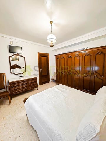 Piso de 3 habitaciones en Riogordo en alquiler - 600 € (Ref: 9485546)