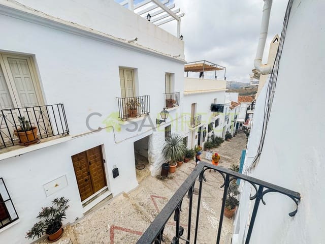 Pareado de 2 habitaciones en Frigiliana en alquiler - 950 € (Ref: 9508397)