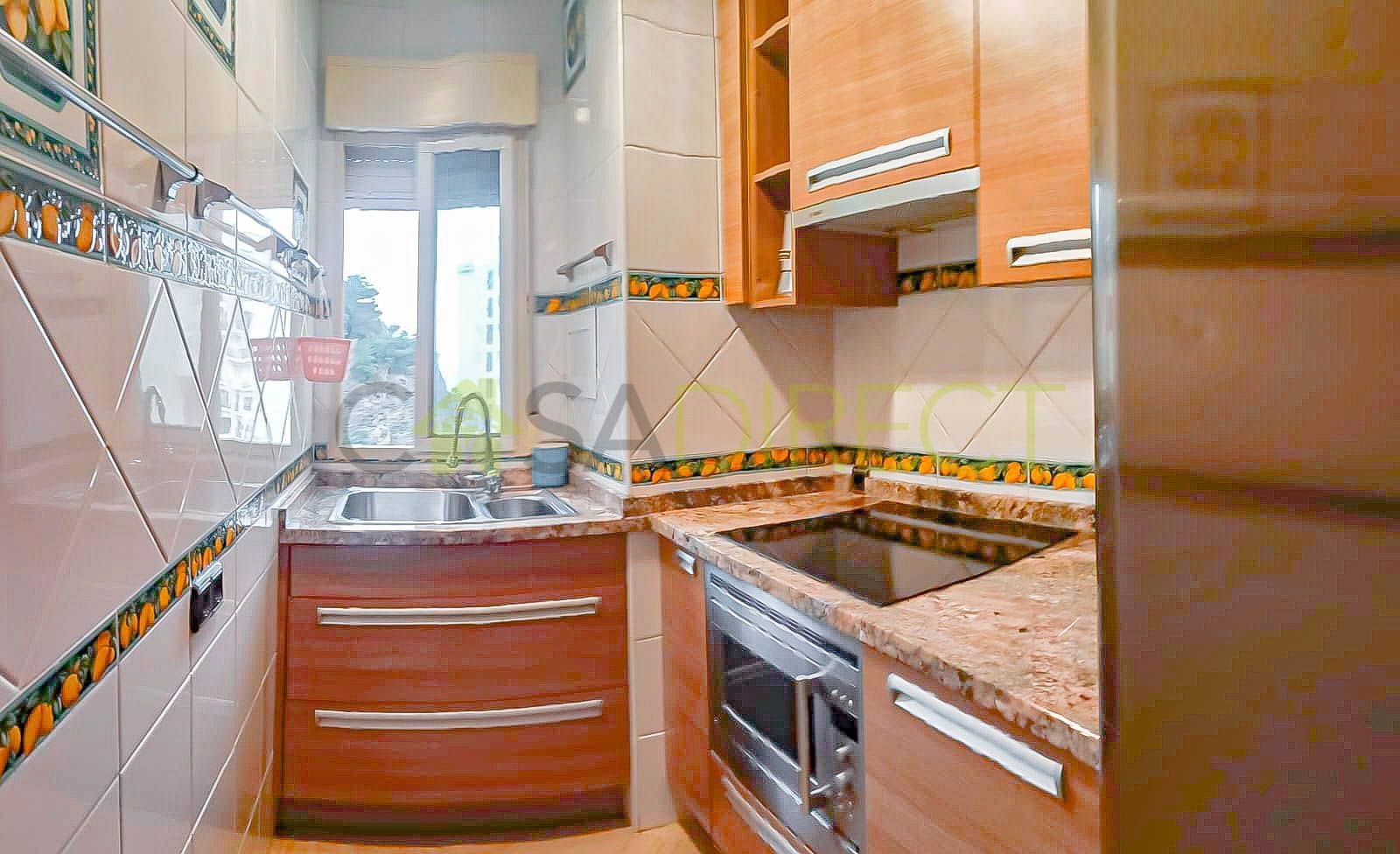 2 bedroom Flat for rent in Almunecar with pool garage - € 840 (Ref: 9520594)