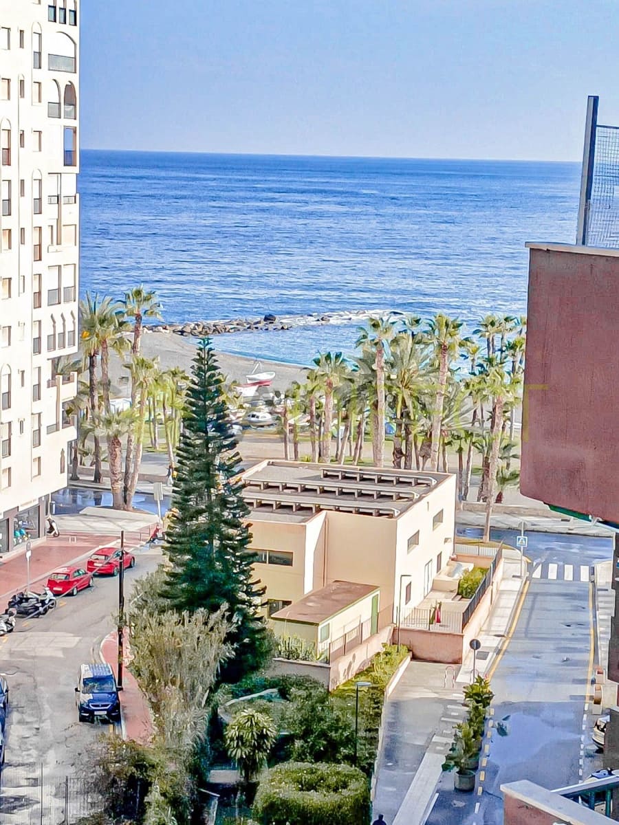 2 bedroom Flat for rent in Almunecar with pool garage - € 840 (Ref: 9520594)