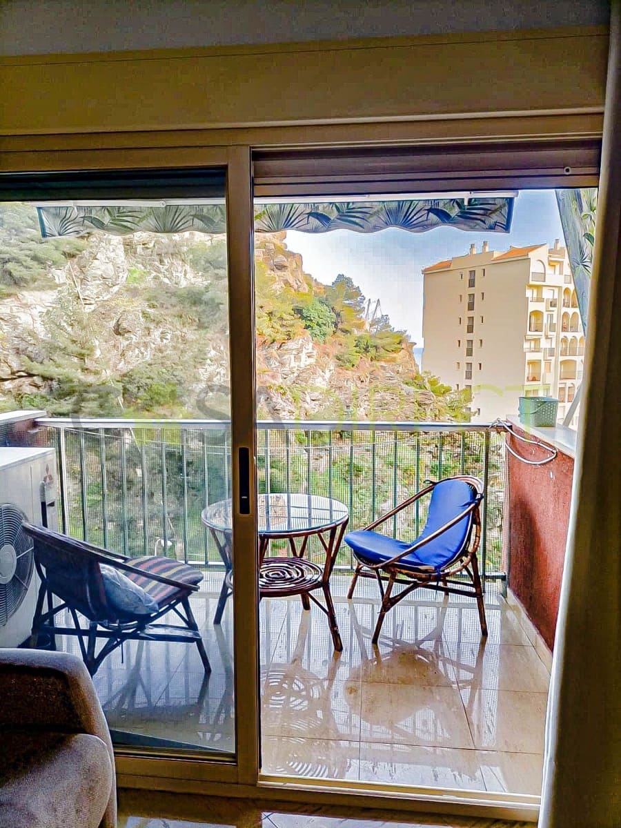 2 bedroom Flat for rent in Almunecar with pool garage - € 840 (Ref: 9520594)