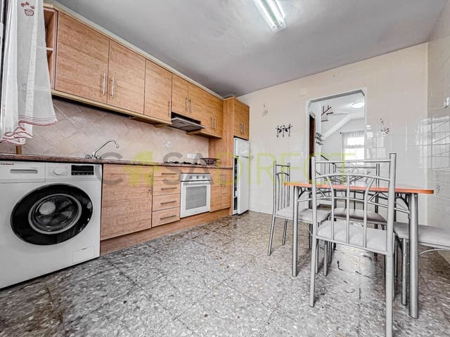 3 soverom Kjedet enebolig til leie i Frigiliana - € 900 (Ref: 9523977)