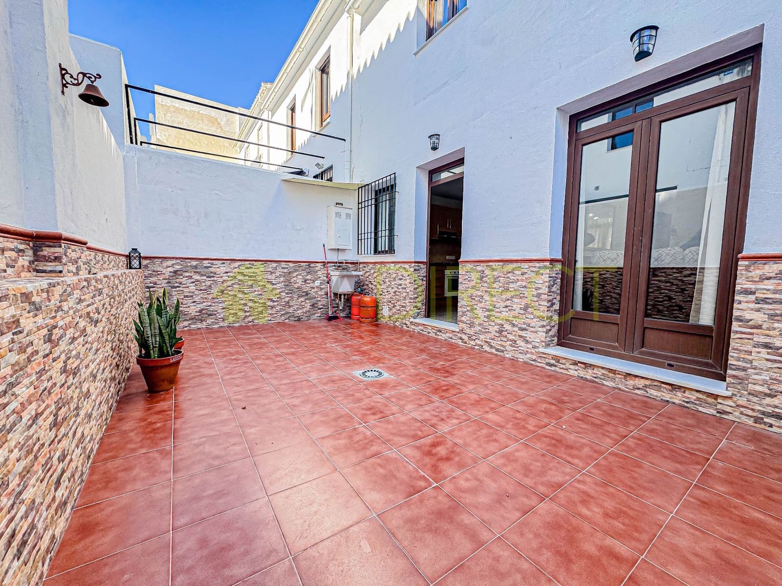 3 bedroom Semi-detached Villa for rent in Frigiliana - € 900 (Ref: 9523977)