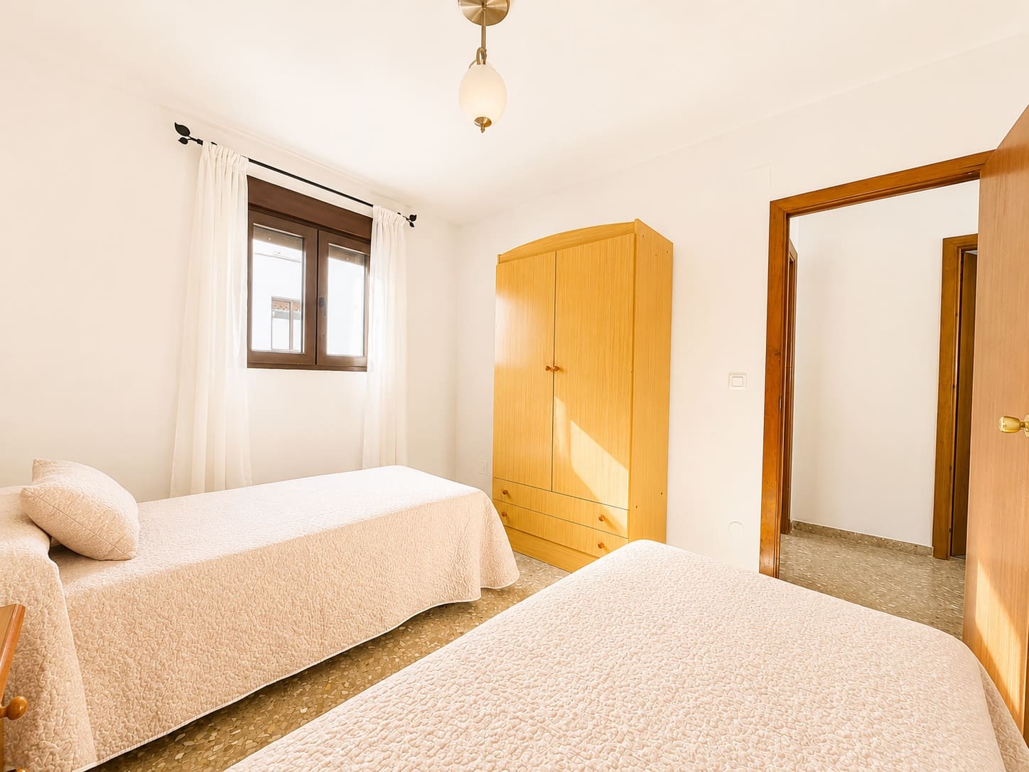 3 bedroom Semi-detached Villa for rent in Frigiliana - € 950 (Ref: 9523977)
