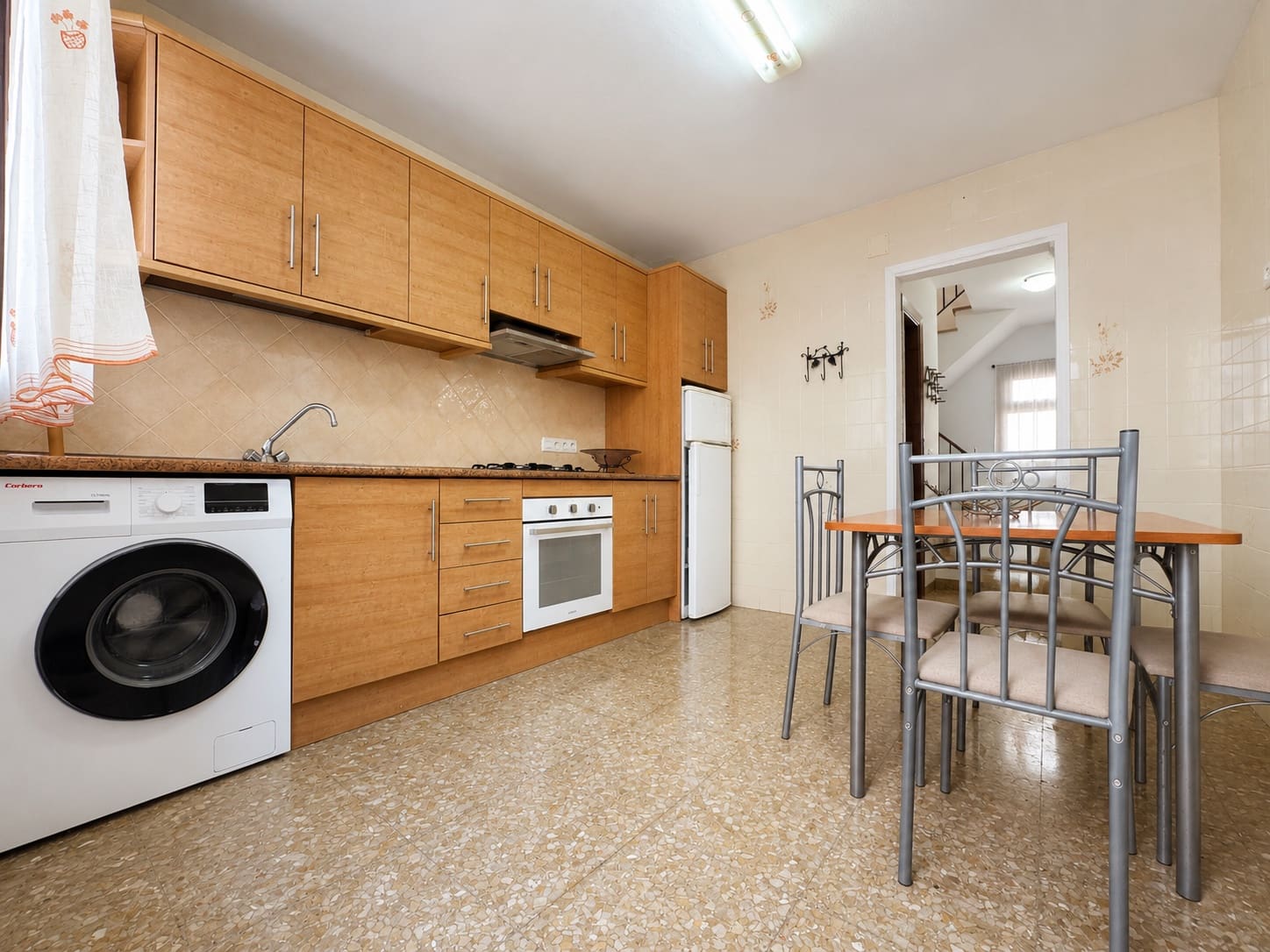 3 bedroom Semi-detached Villa for rent in Frigiliana - € 950 (Ref: 9523977)