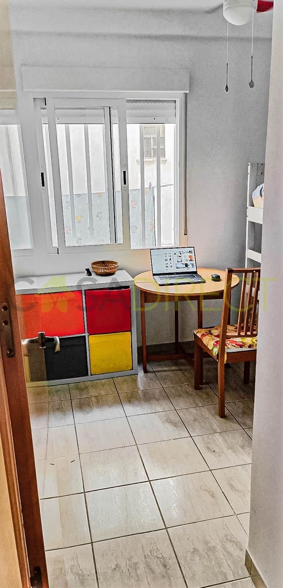 2 quarto Apartamento para arrendar em Motril com piscina - 720 € (Ref: 9535526)