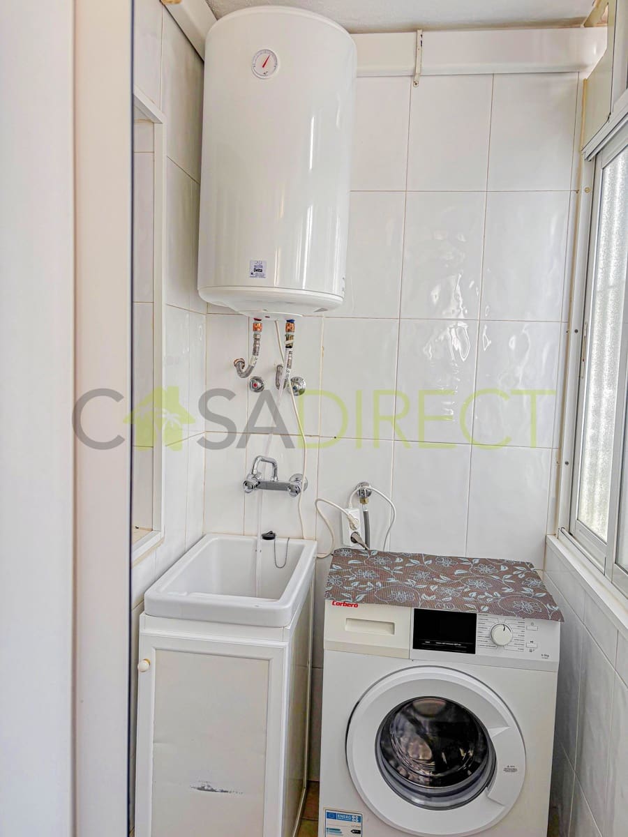 3 bedroom Flat for rent in Torre del Mar with pool garage - € 1,300 (Ref: 9543073)