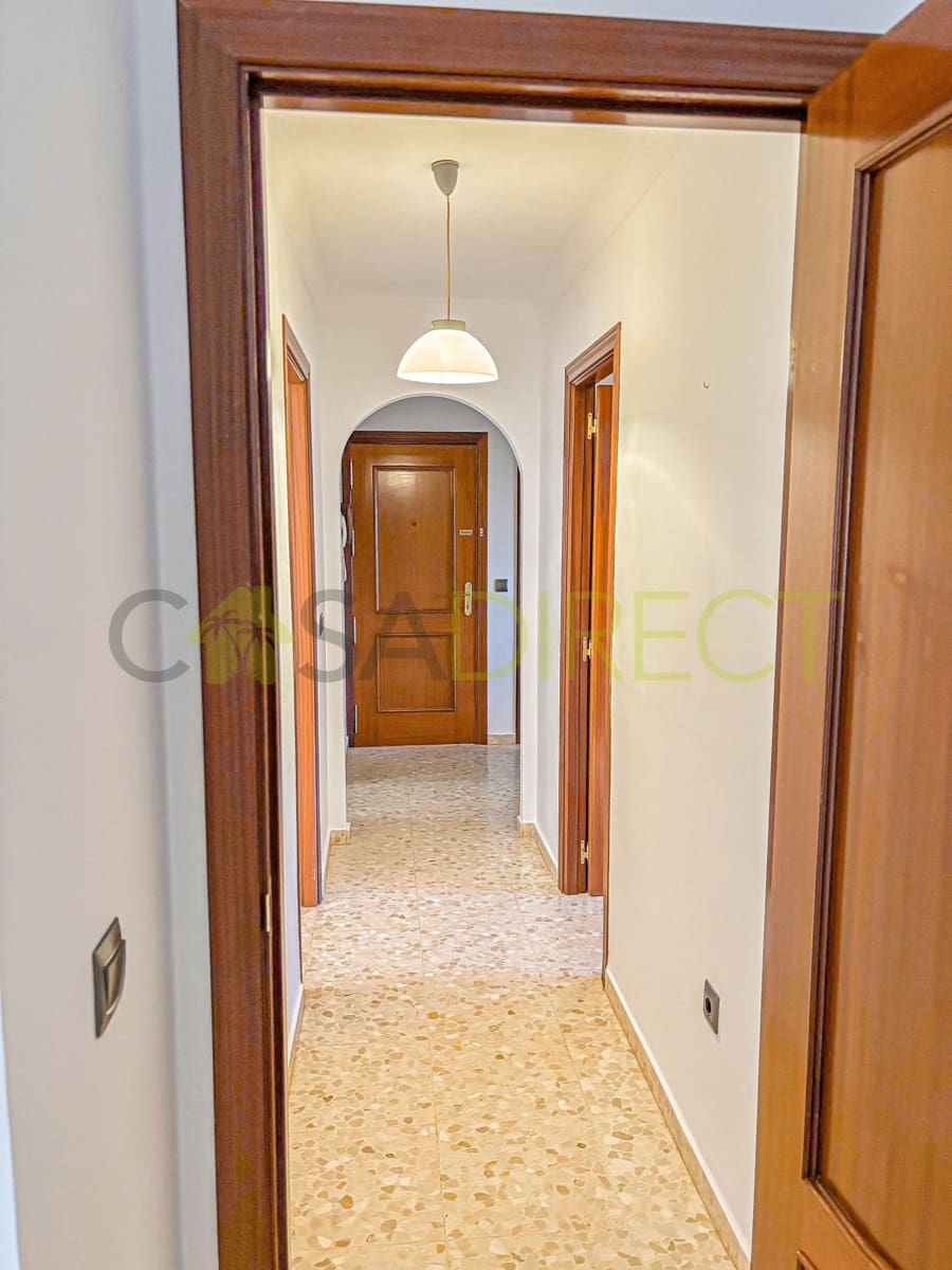 3 bedroom Flat for rent in Torre del Mar with pool garage - € 1,300 (Ref: 9543073)