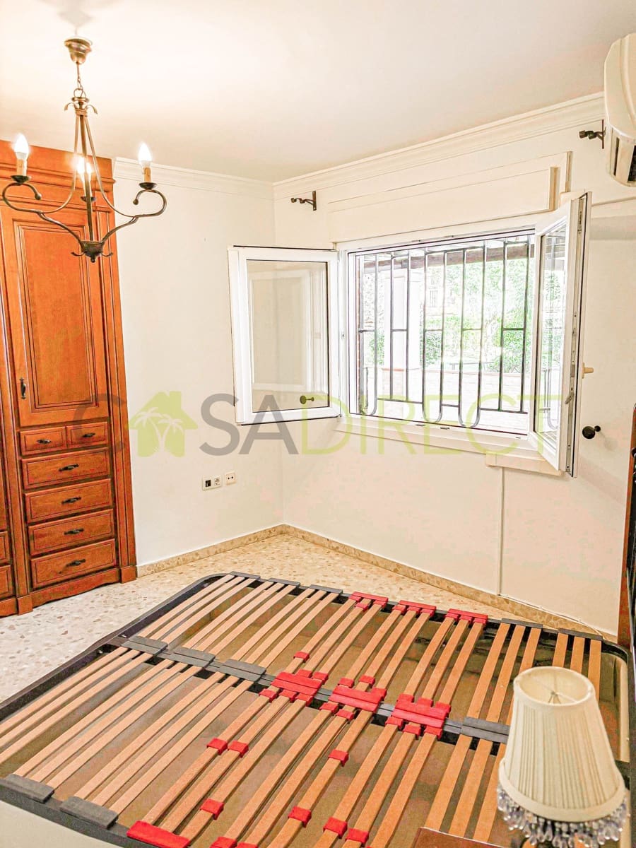 3 bedroom Flat for rent in Torre del Mar with pool garage - € 1,300 (Ref: 9543073)