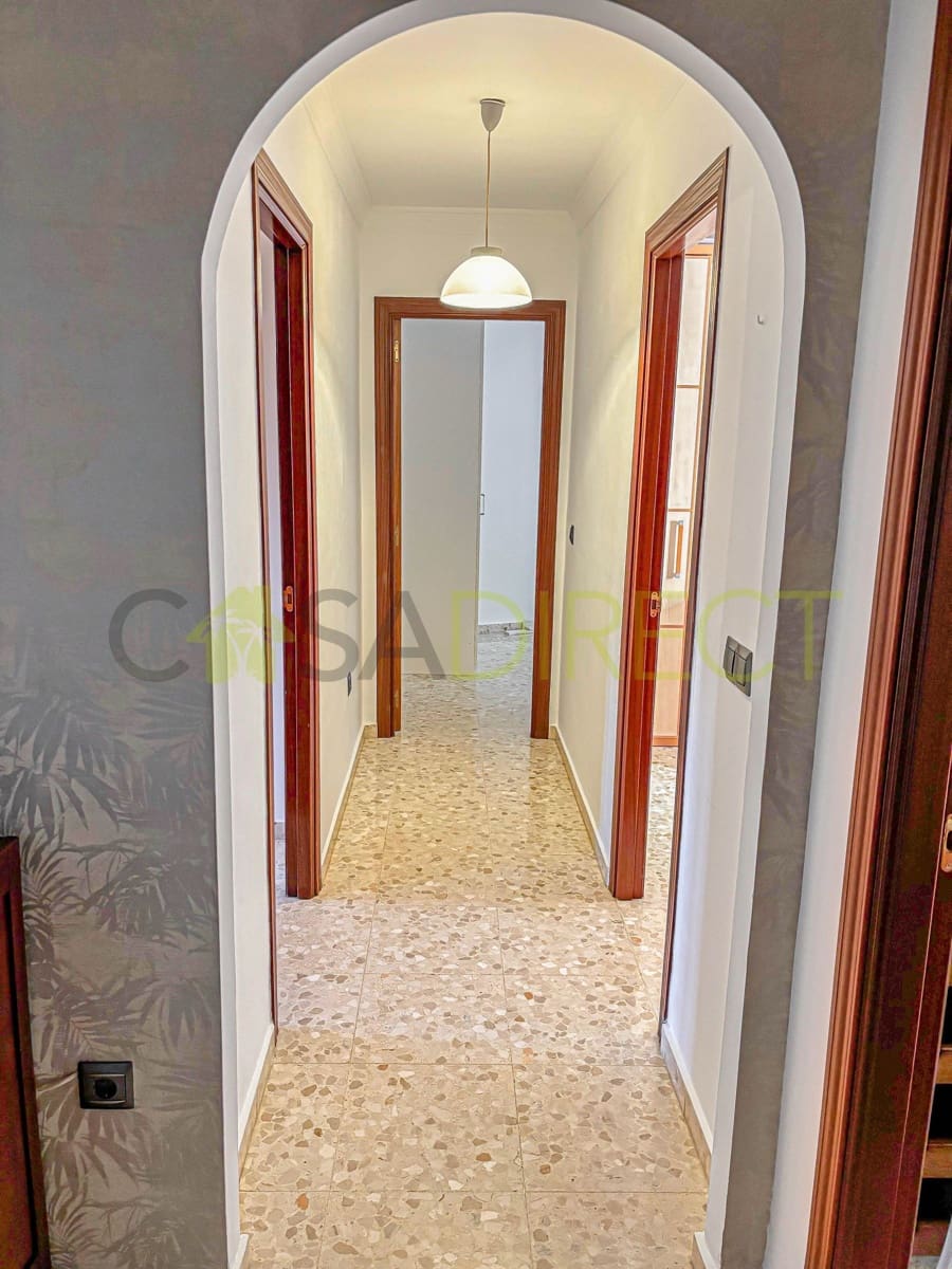 3 bedroom Flat for rent in Torre del Mar with pool garage - € 1,300 (Ref: 9543073)